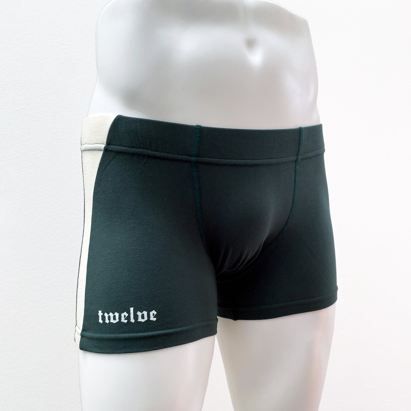 15-06 Side Panel & Pocket Embroidered BOXER