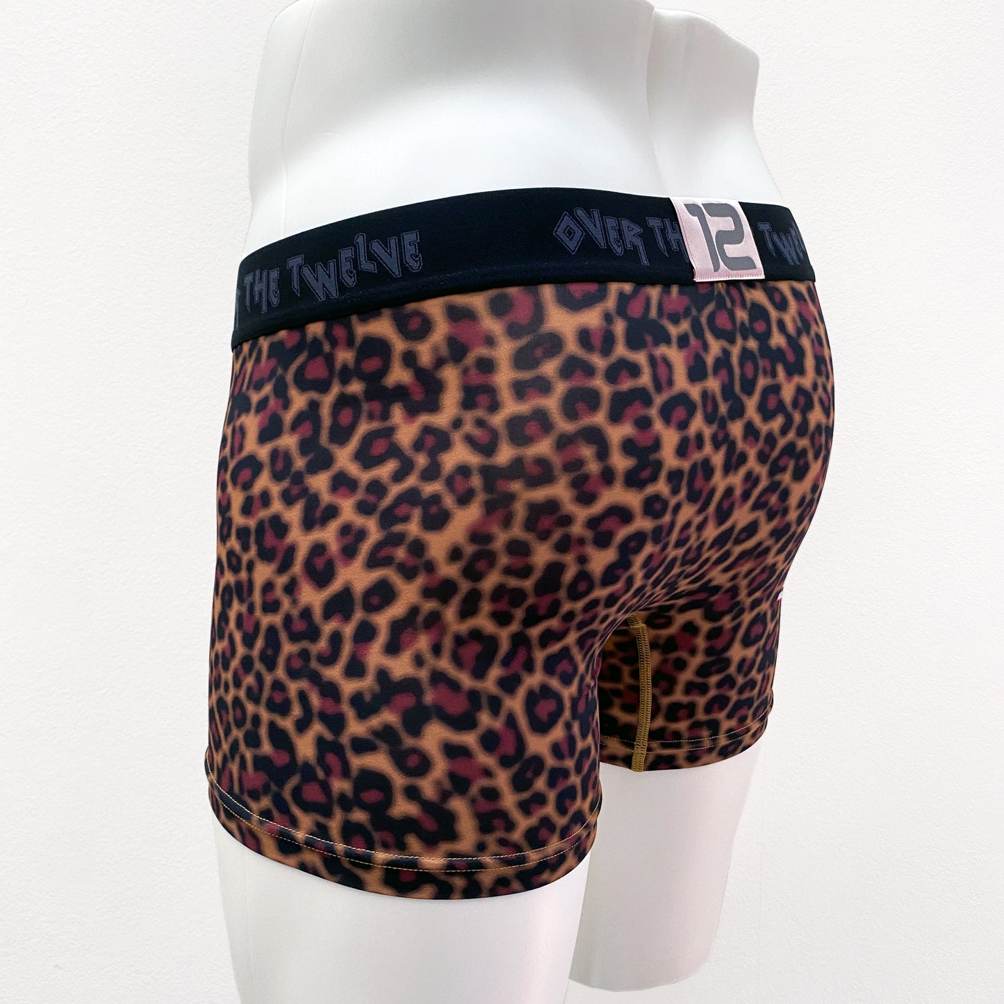Shade off LEOPARD (24-17)