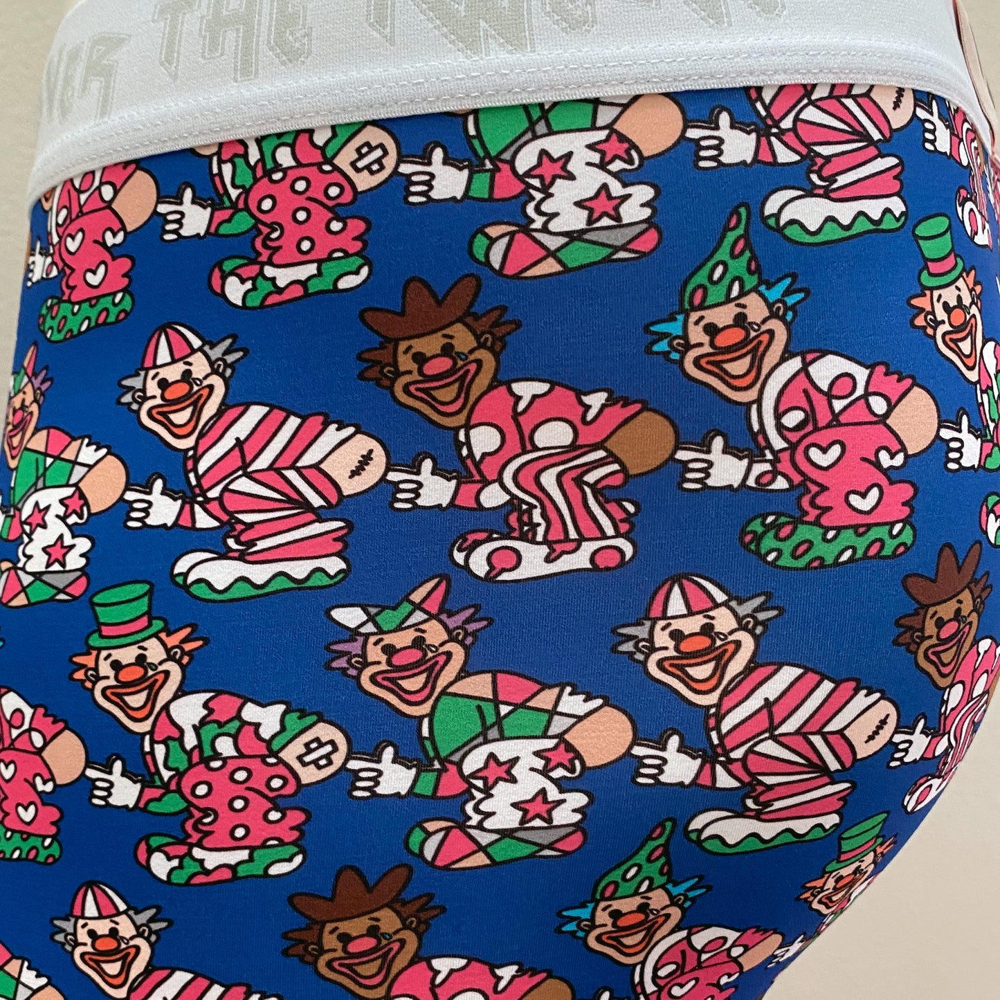 AMERICANCHOU (24-20)