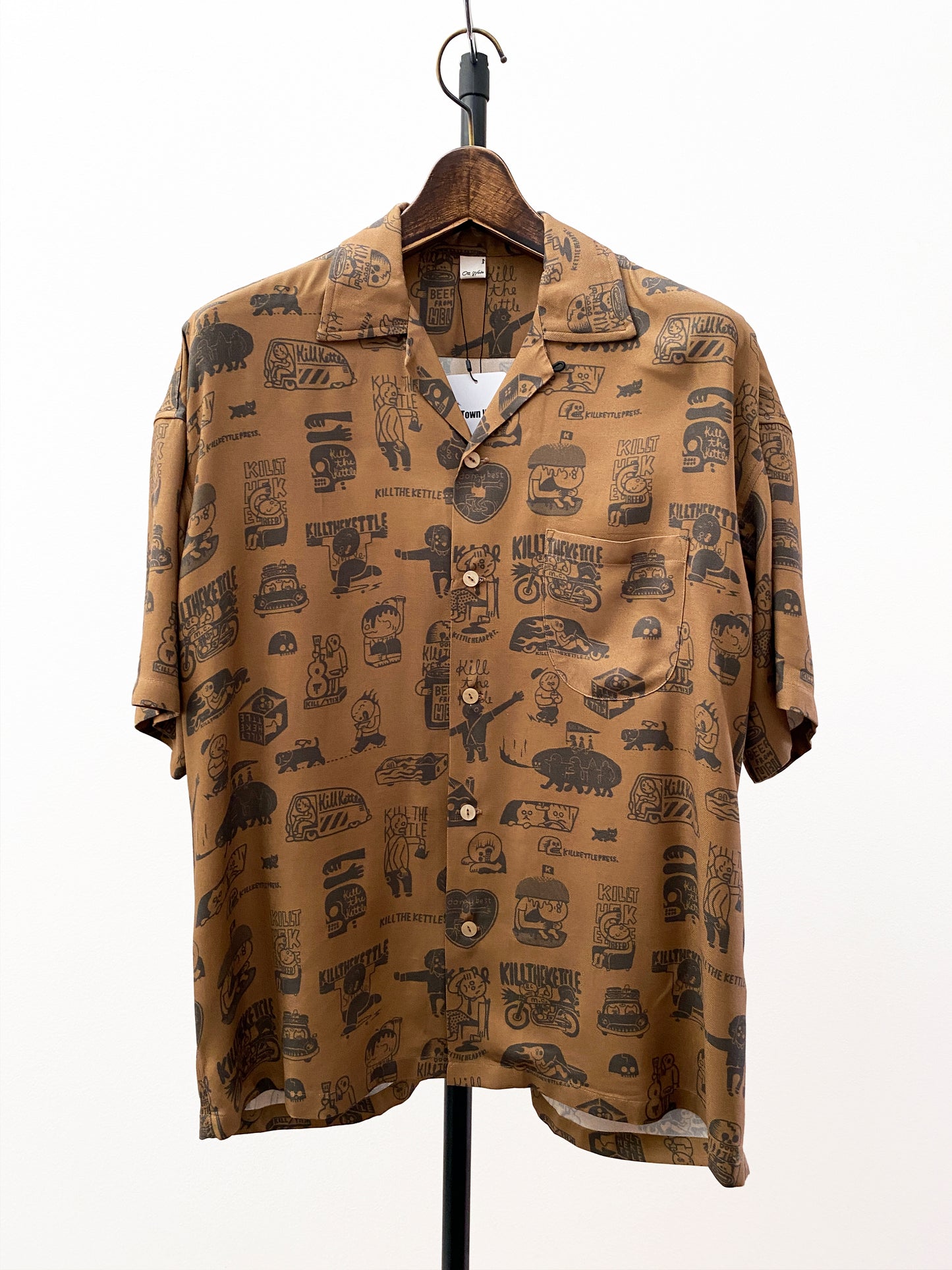 OTT23-01b Kill the kettle COLLABORATION INKJET PRINT RAYON100%FABLIC H/S SHIRTS