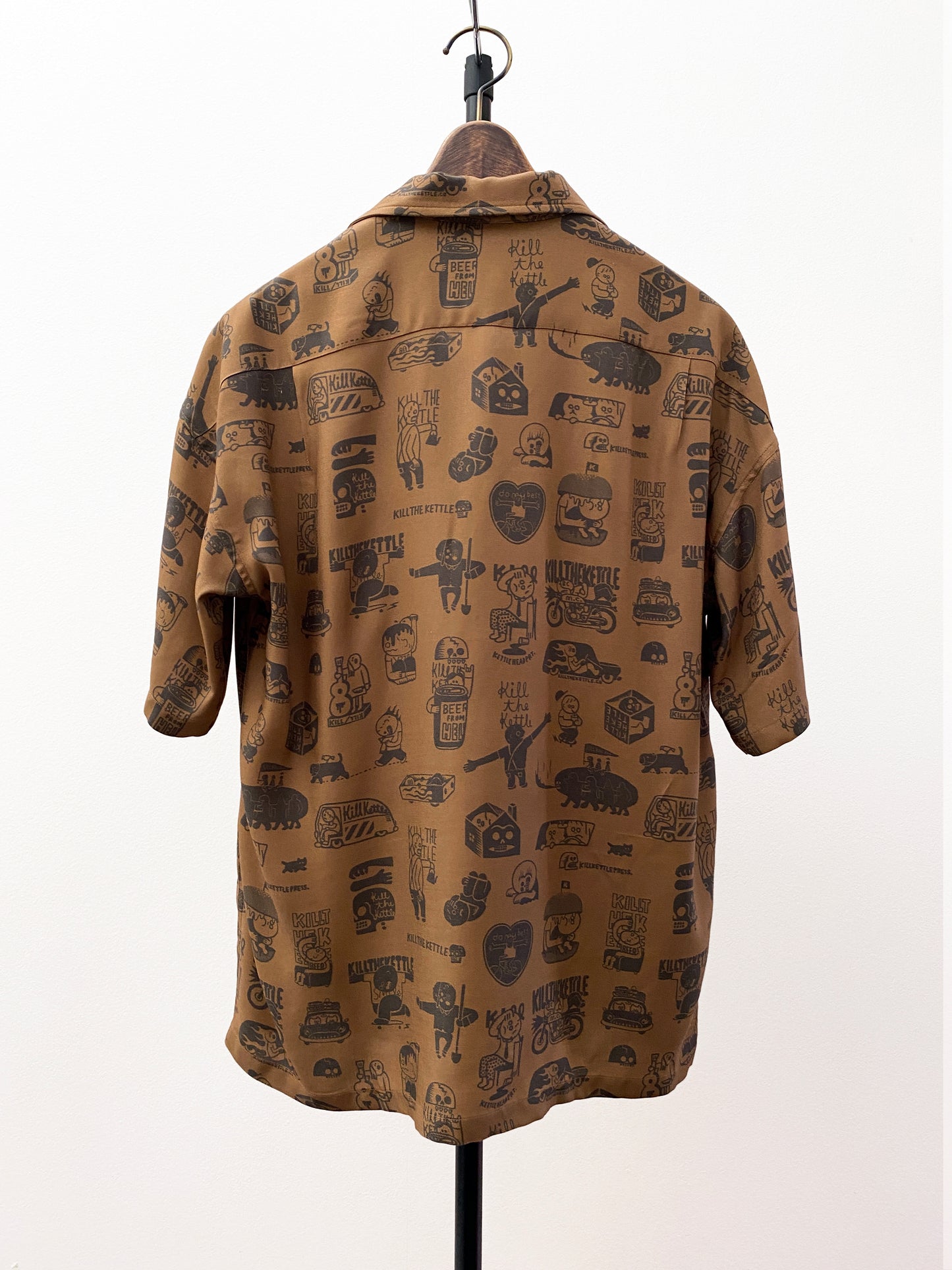 OTT23-01b Kill the kettle COLLABORATION INKJET PRINT RAYON100%FABLIC H/S SHIRTS