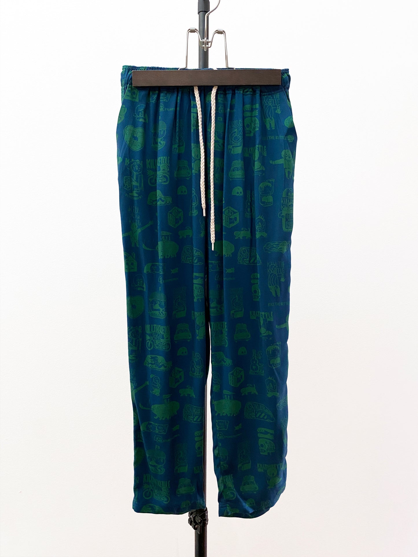 OTT23-02b Kill the kettle COLLABORATION INKJET PRINT RAYON100%FABLIC PANTS