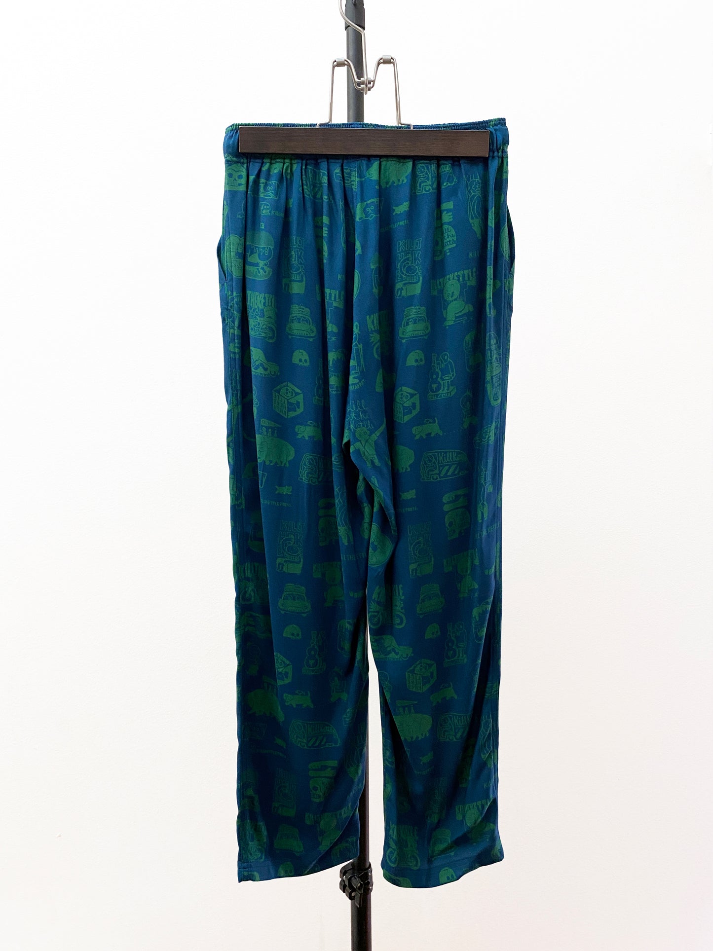 OTT23-02b Kill the kettle COLLABORATION INKJET PRINT RAYON100%FABLIC PANTS