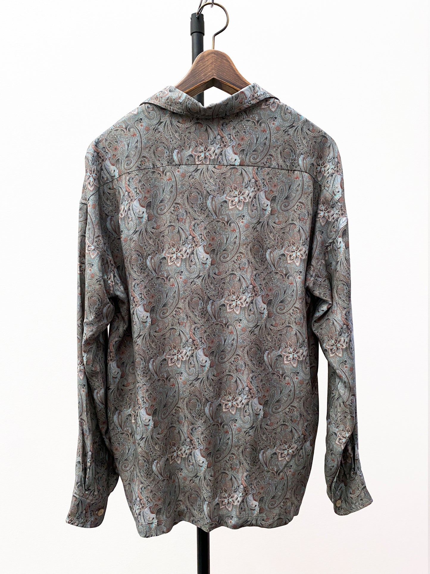 OTT23-03 PAISLEY INKJET PRINT RAYON100%FABRIC L/S SHIRTS