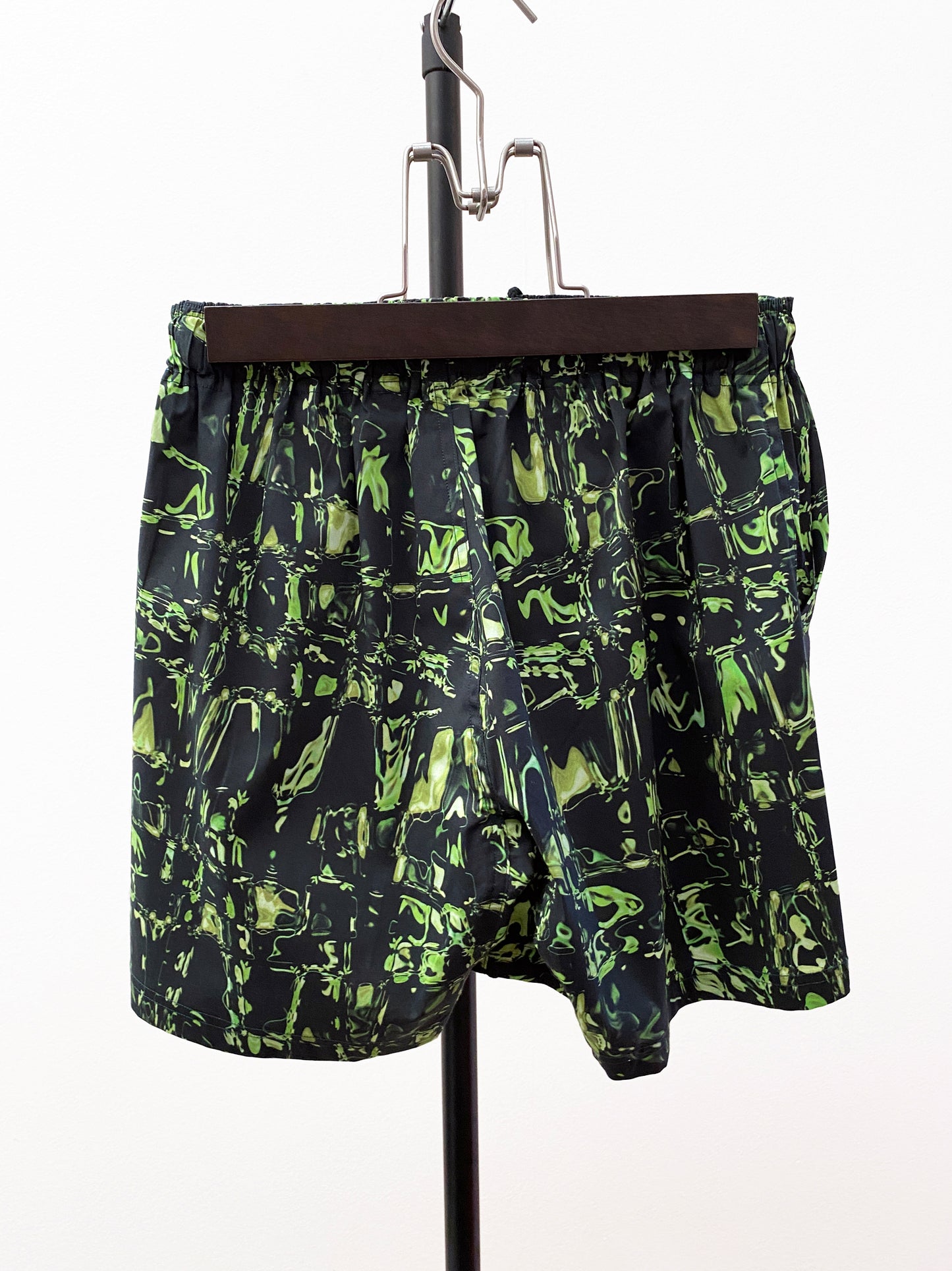 OTT23-10 FLOWER EFFECT INKJET PRINT COTTON STRETCH SHORTS