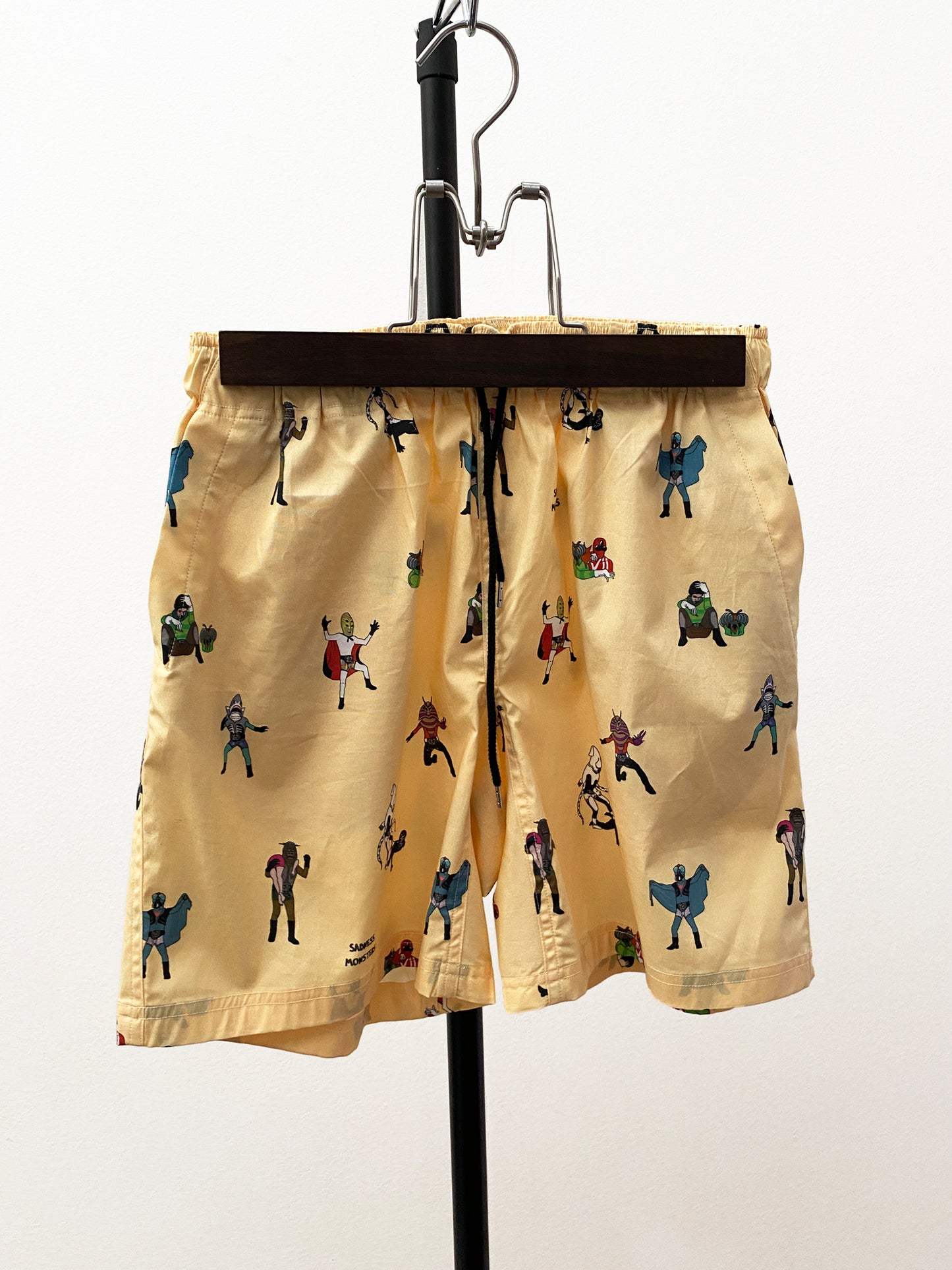 OTT23-12 SADNESS MONSTERS INKJET PRINT COTTON STRETCH FABRIC SHORTS