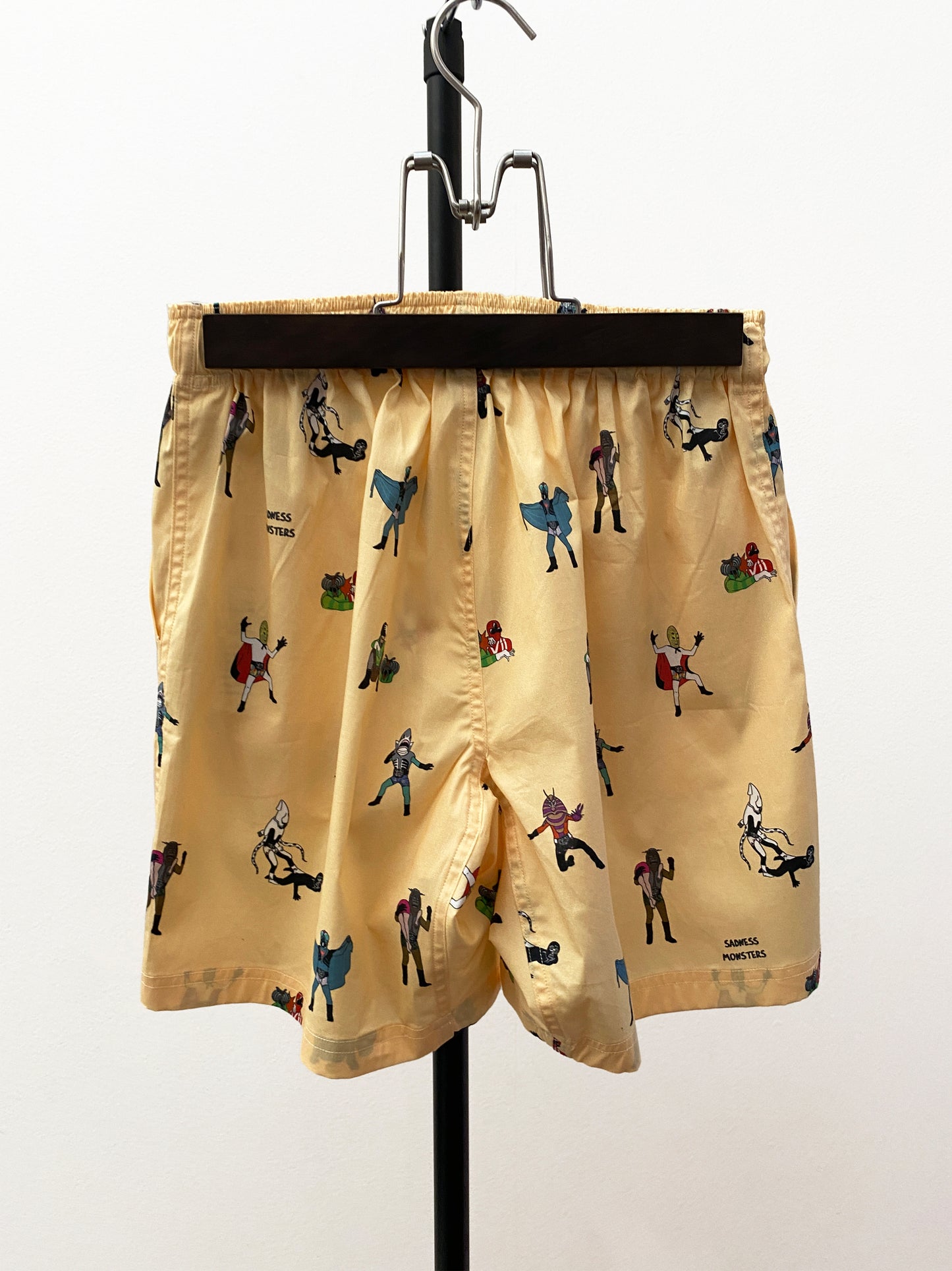 OTT23-12 SADNESS MONSTERS INKJET PRINT COTTON STRETCH FABRIC SHORTS