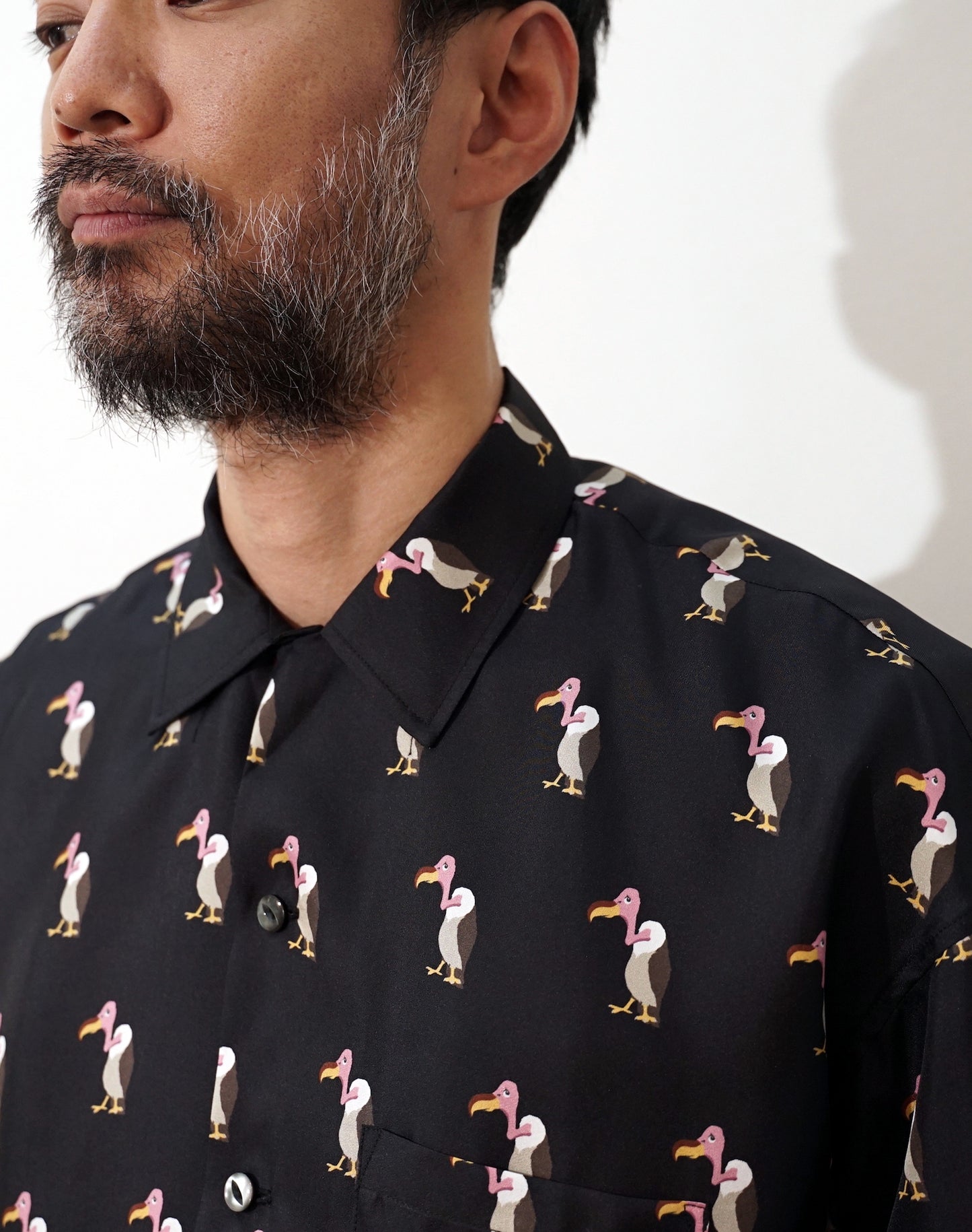 OTT21-03a HAGETAKA INKJET PRINT SILK100% H/S SHIRTS (BLK)