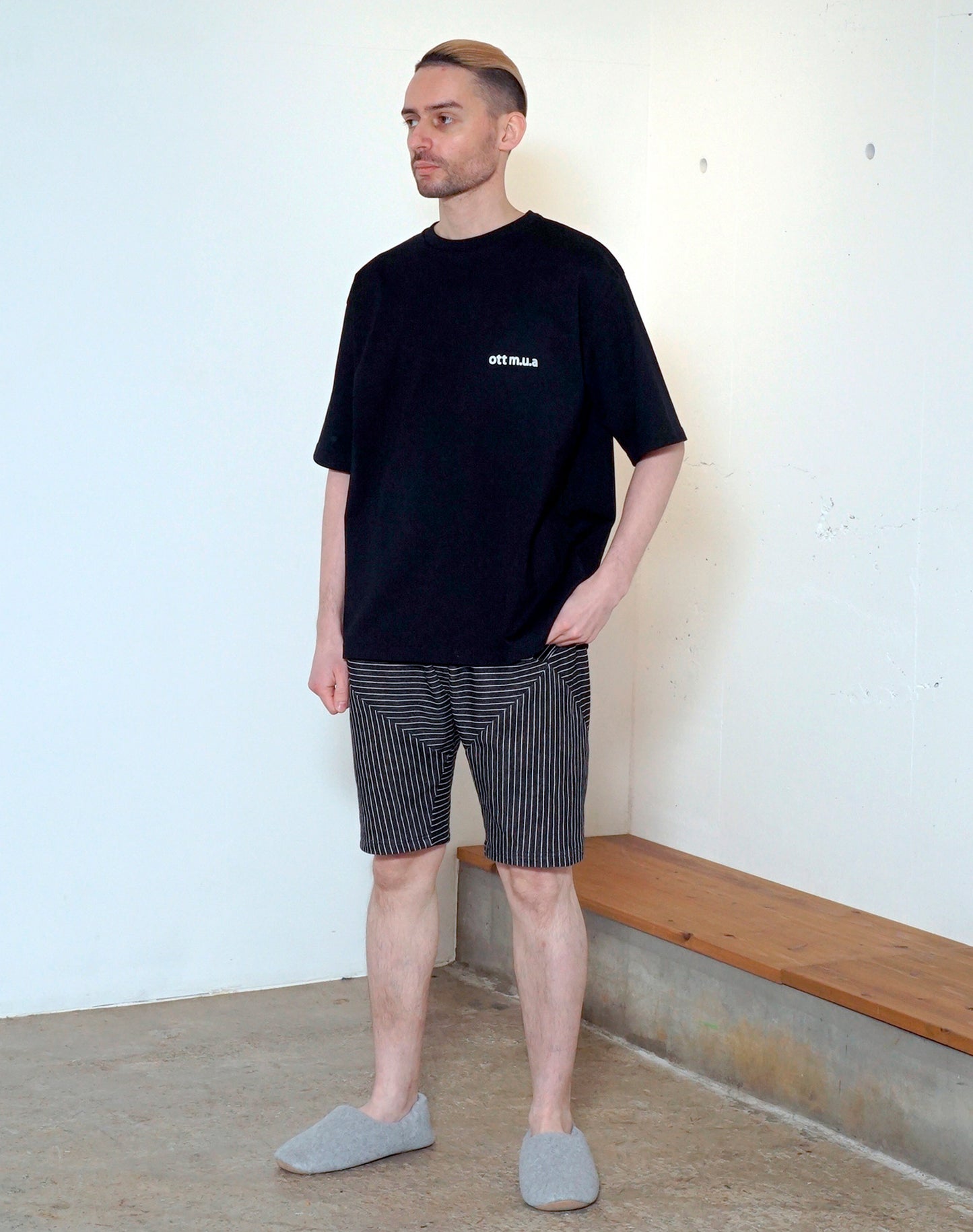 OTT22-13 M.U.A 1 MOOD HEAVY OZ INKJET PRINT BIG T-SHIRTS