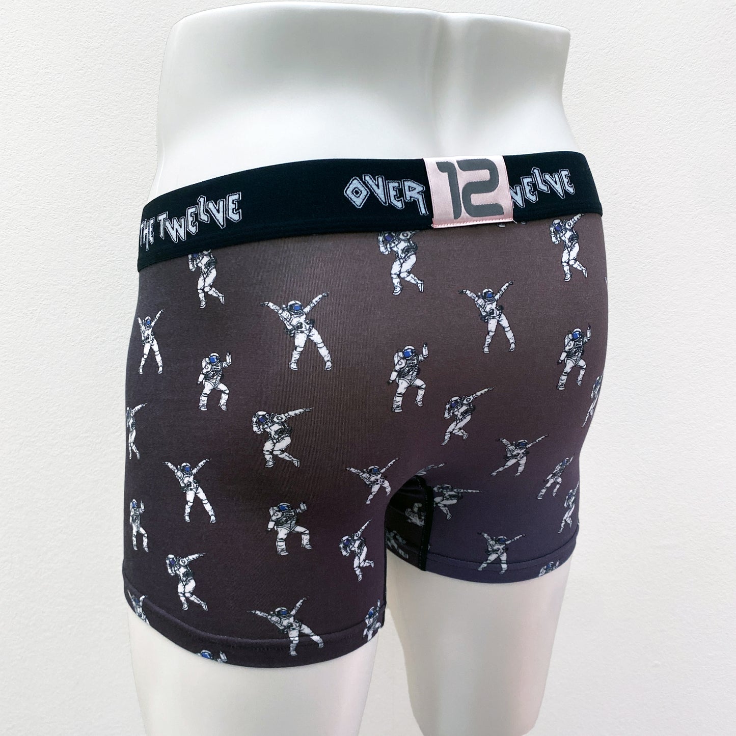 21-23a Dancing in the Space  aurora Inkjet print BOXER