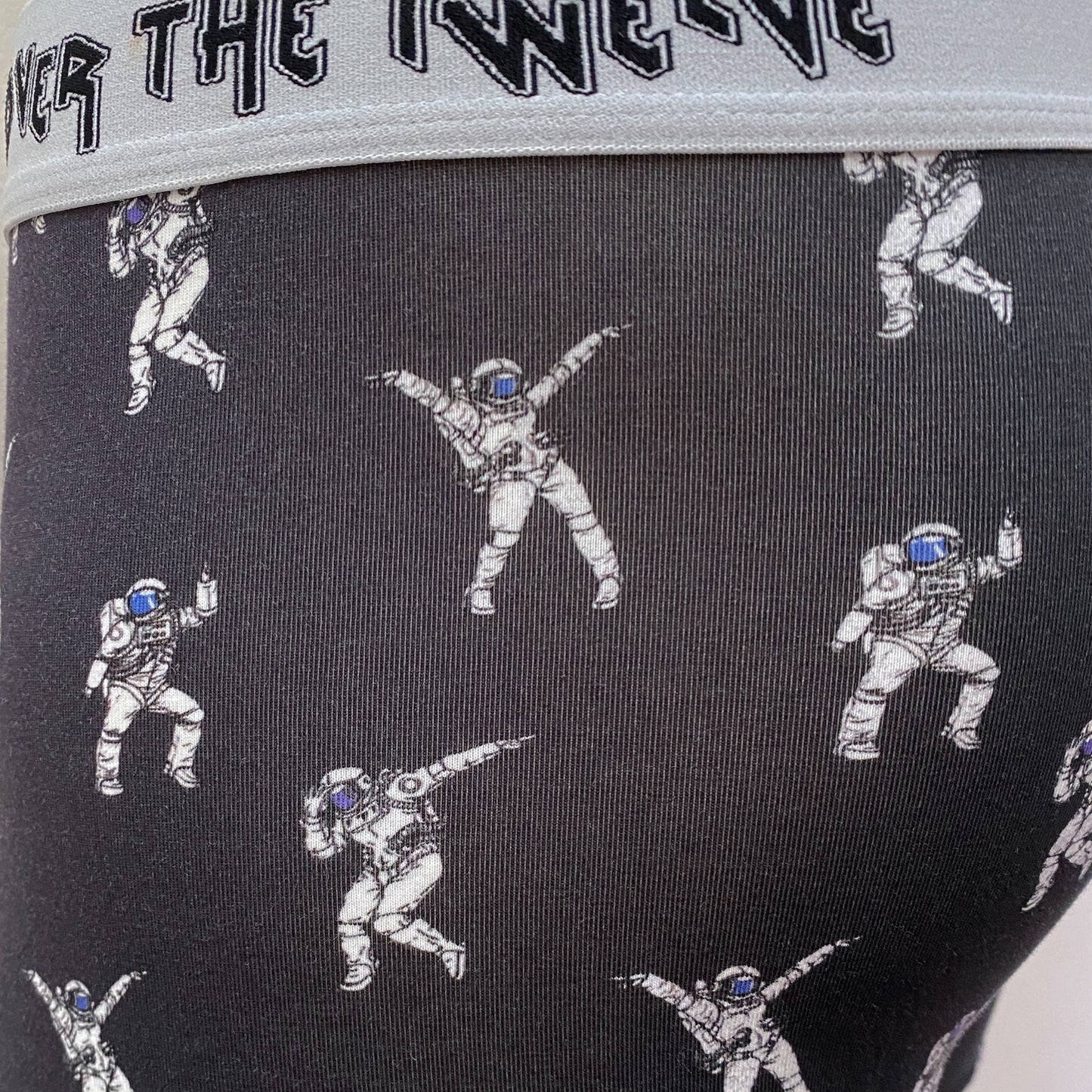 21-23b Dancing in the Space  navy Inkjet print BOXER