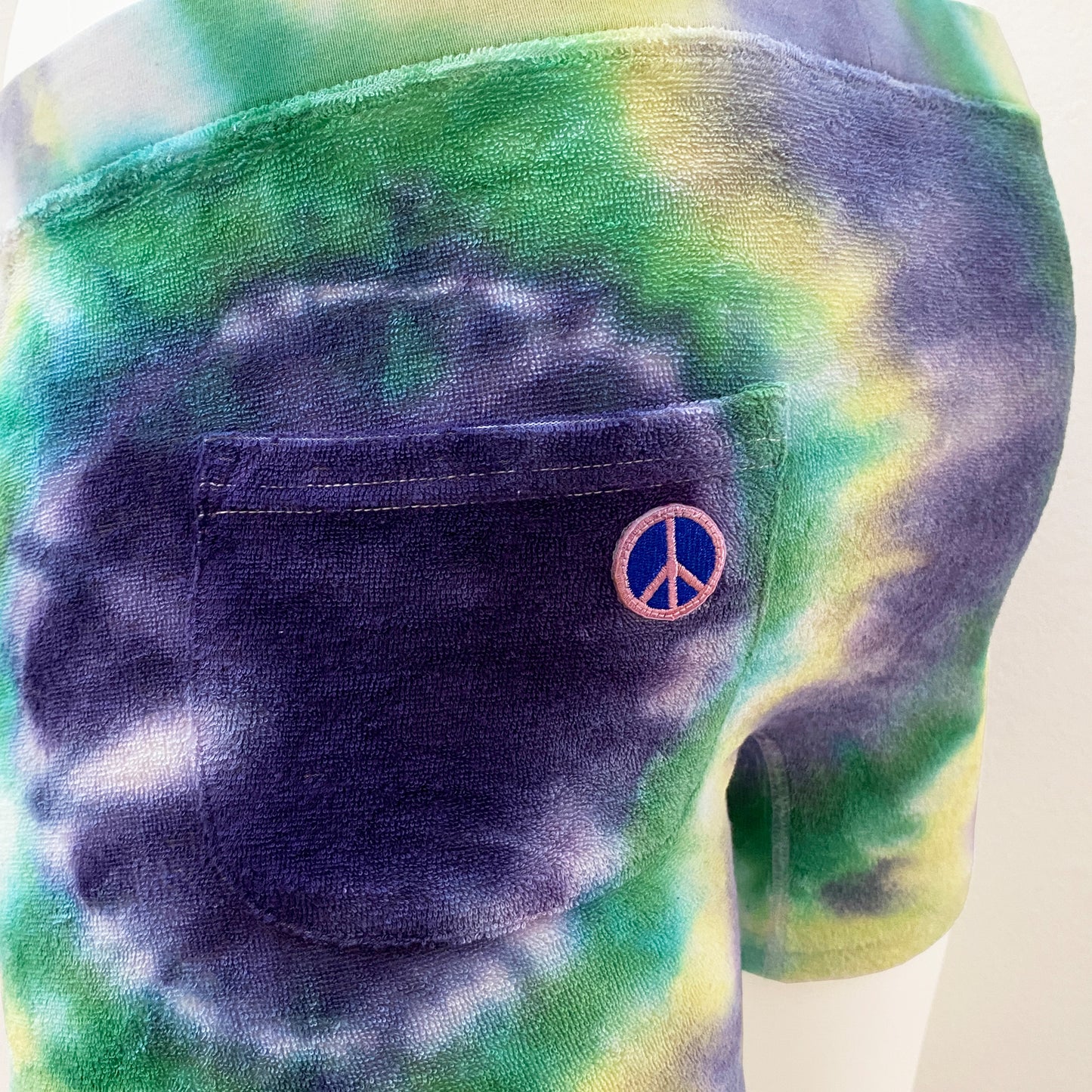 24-07b PEACE Wappen Tie Dye Stretch Pile BOXER