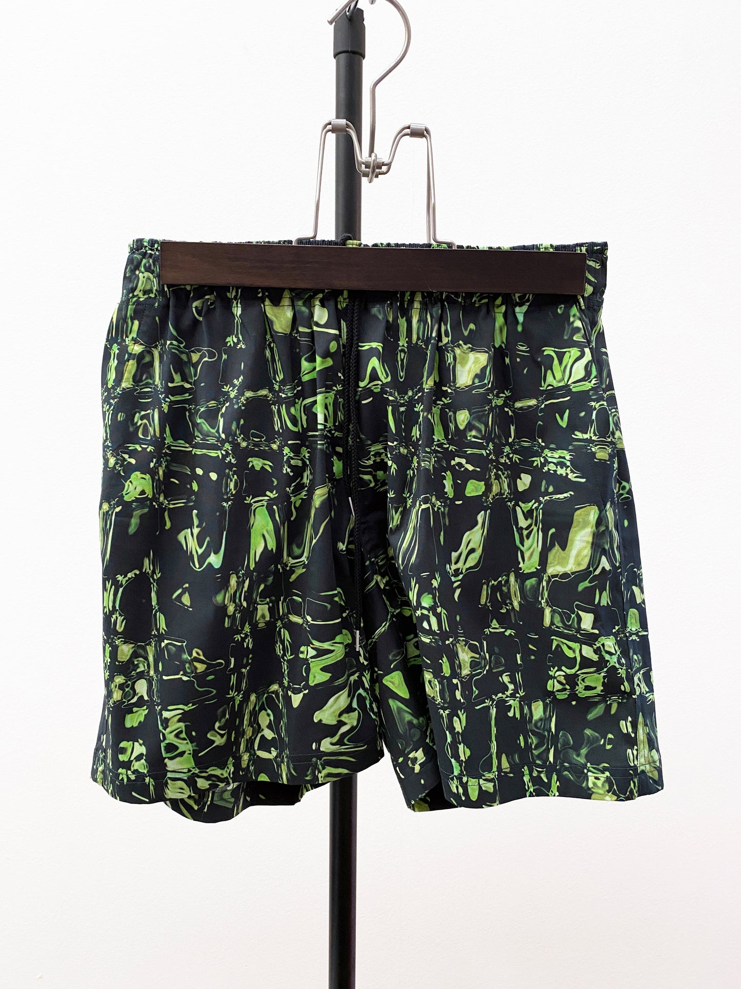 OTT23-10 FLOWER EFFECT INKJET PRINT COTTON STRETCH SHORTS