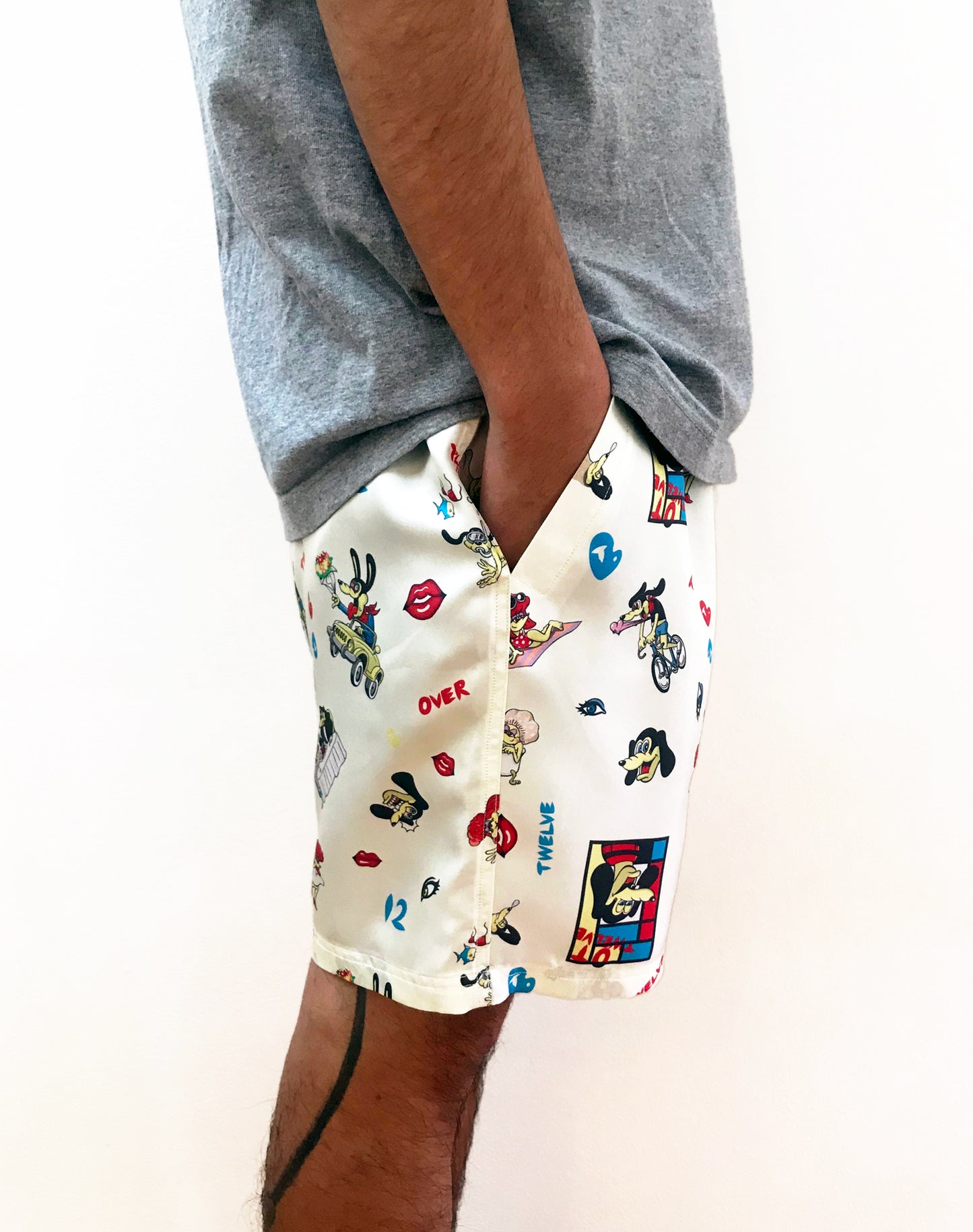 OTT18-12 SILK100%INKJET 50's STYLE DOG PRINT SHORTS