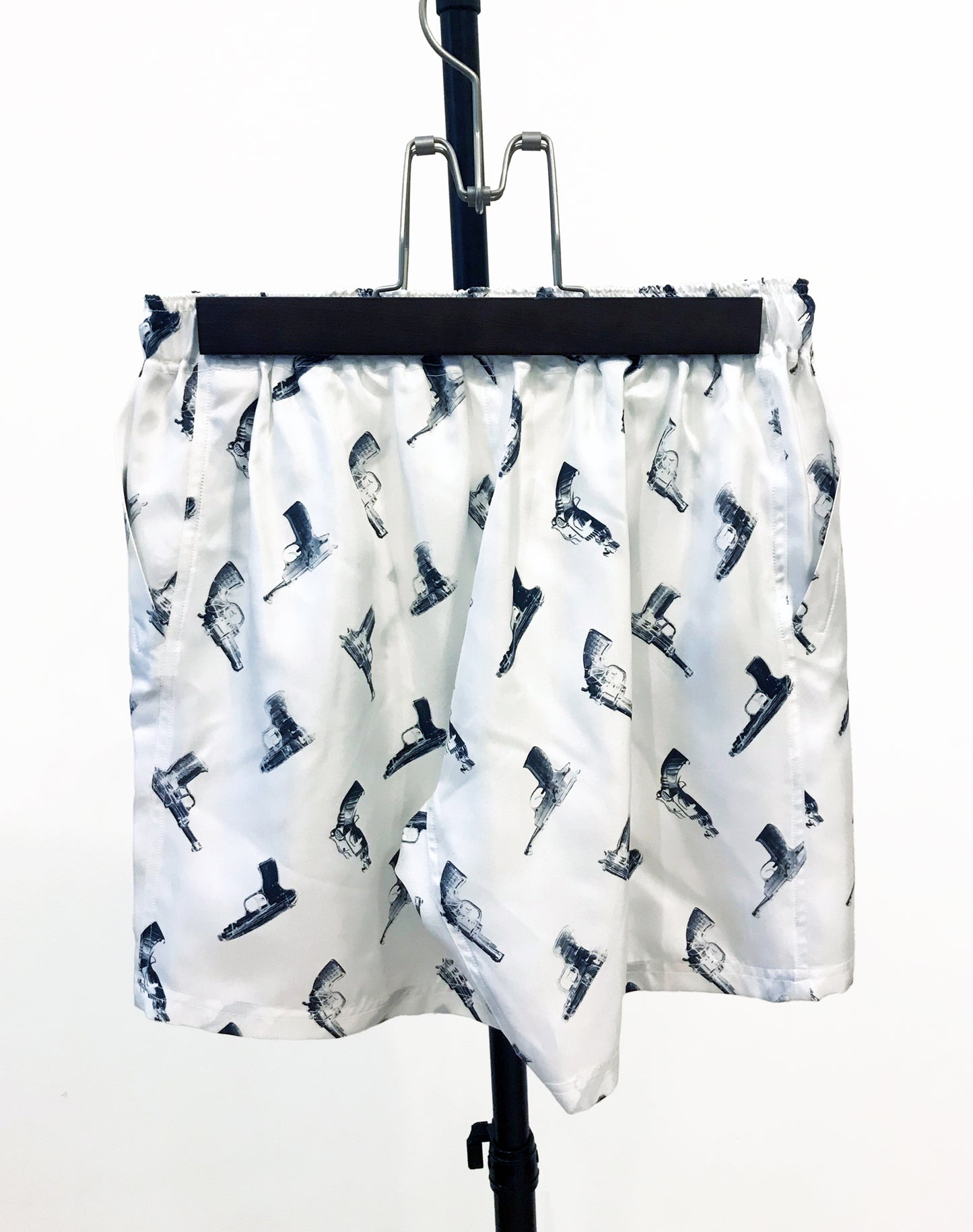 OTT18-13 SILK100%INKJET WATERGUN PRINT SHORTS