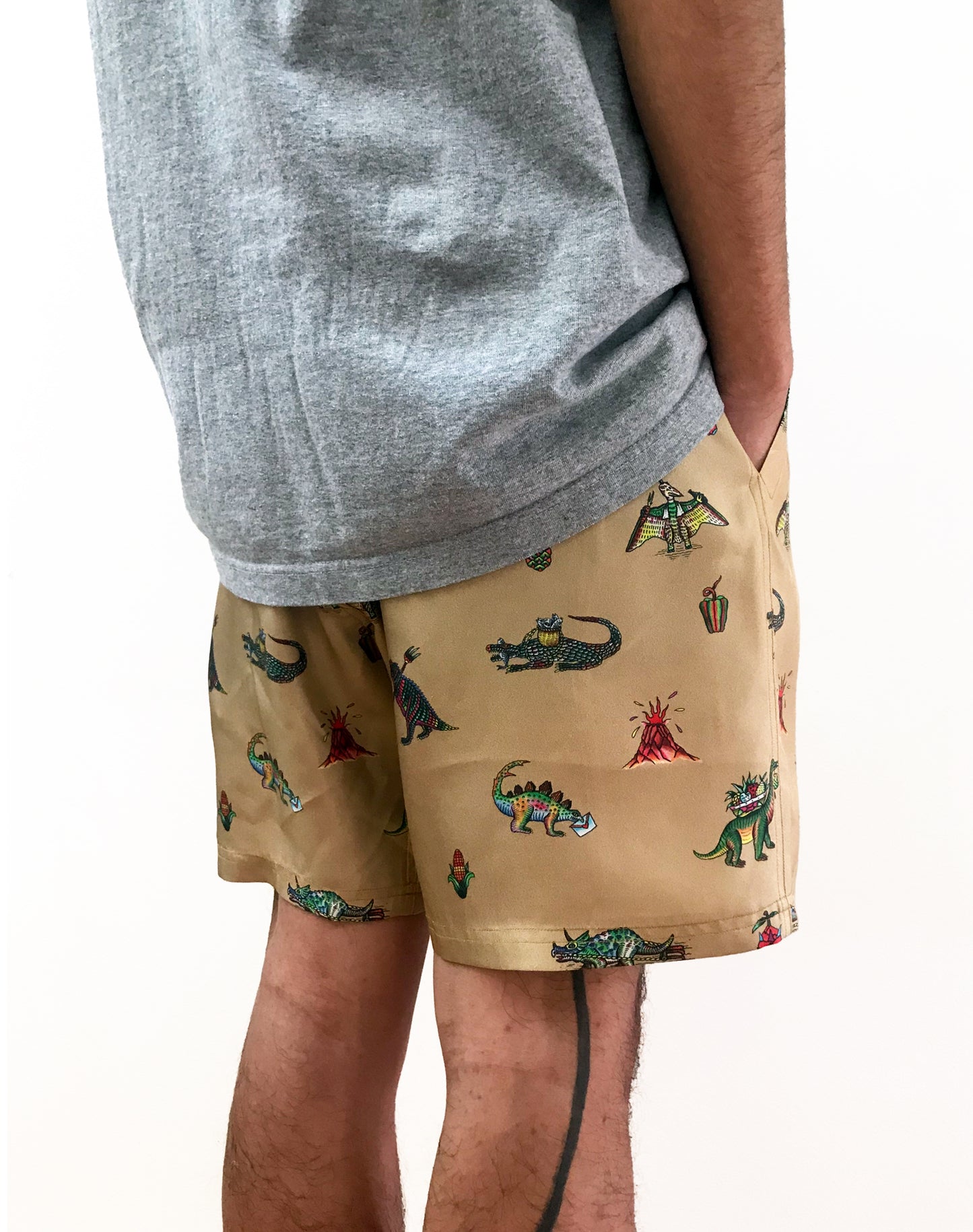 OTT18-15 SILK100%INKJET Working Dinosaurs PRINT SHORTS