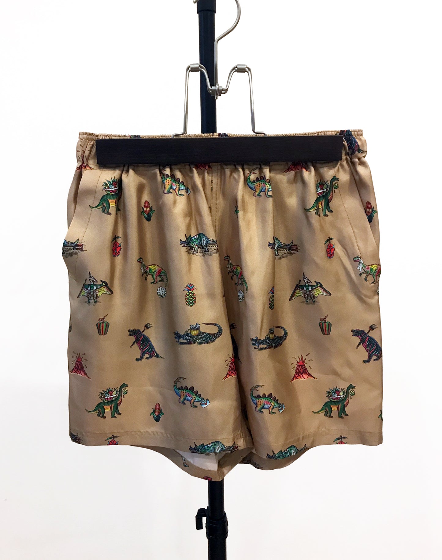 OTT18-15 SILK100%INKJET Working Dinosaurs PRINT SHORTS