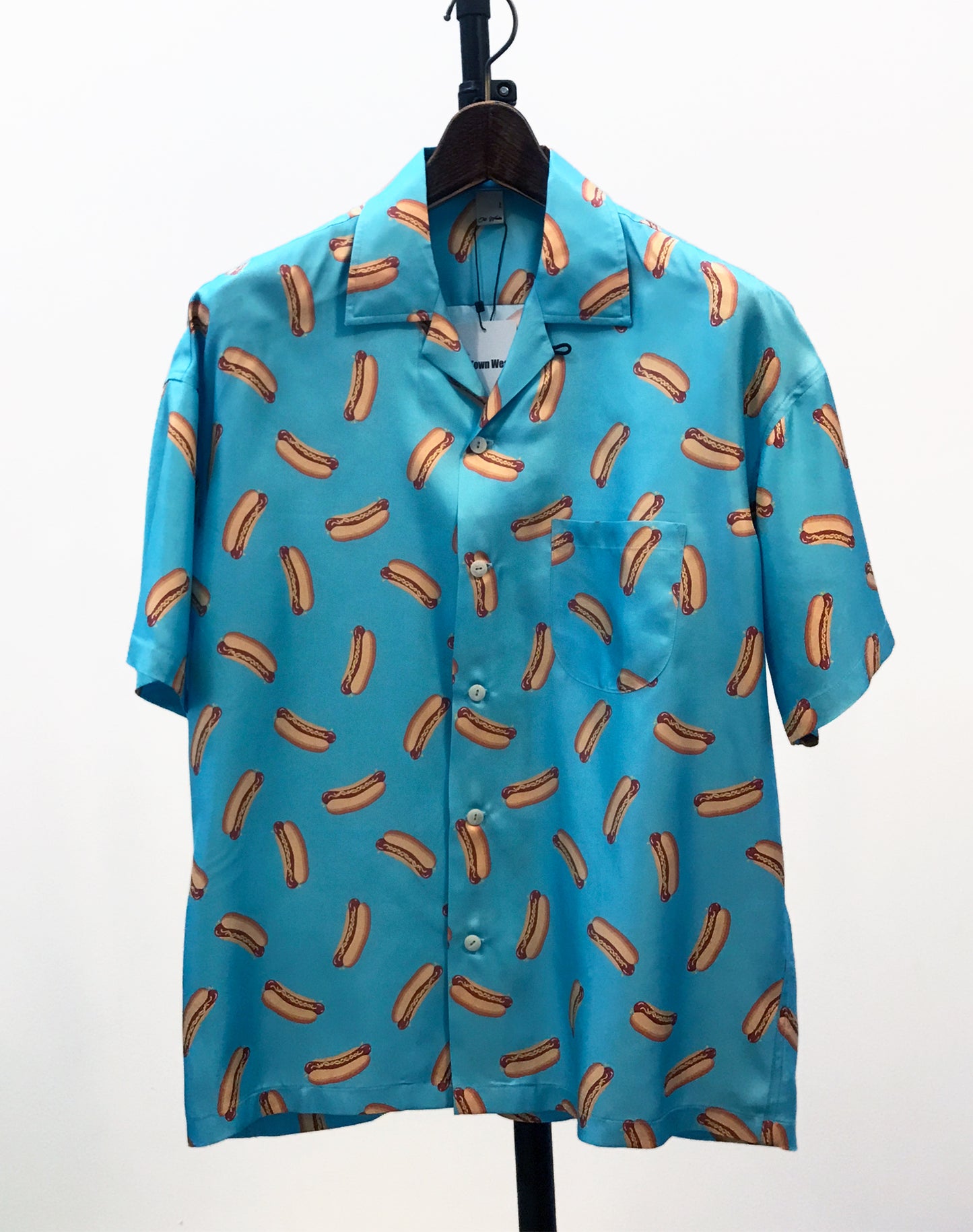 OTT19-01 SILK100%INKJET HOTDOG PRINT SHIRTS SKY