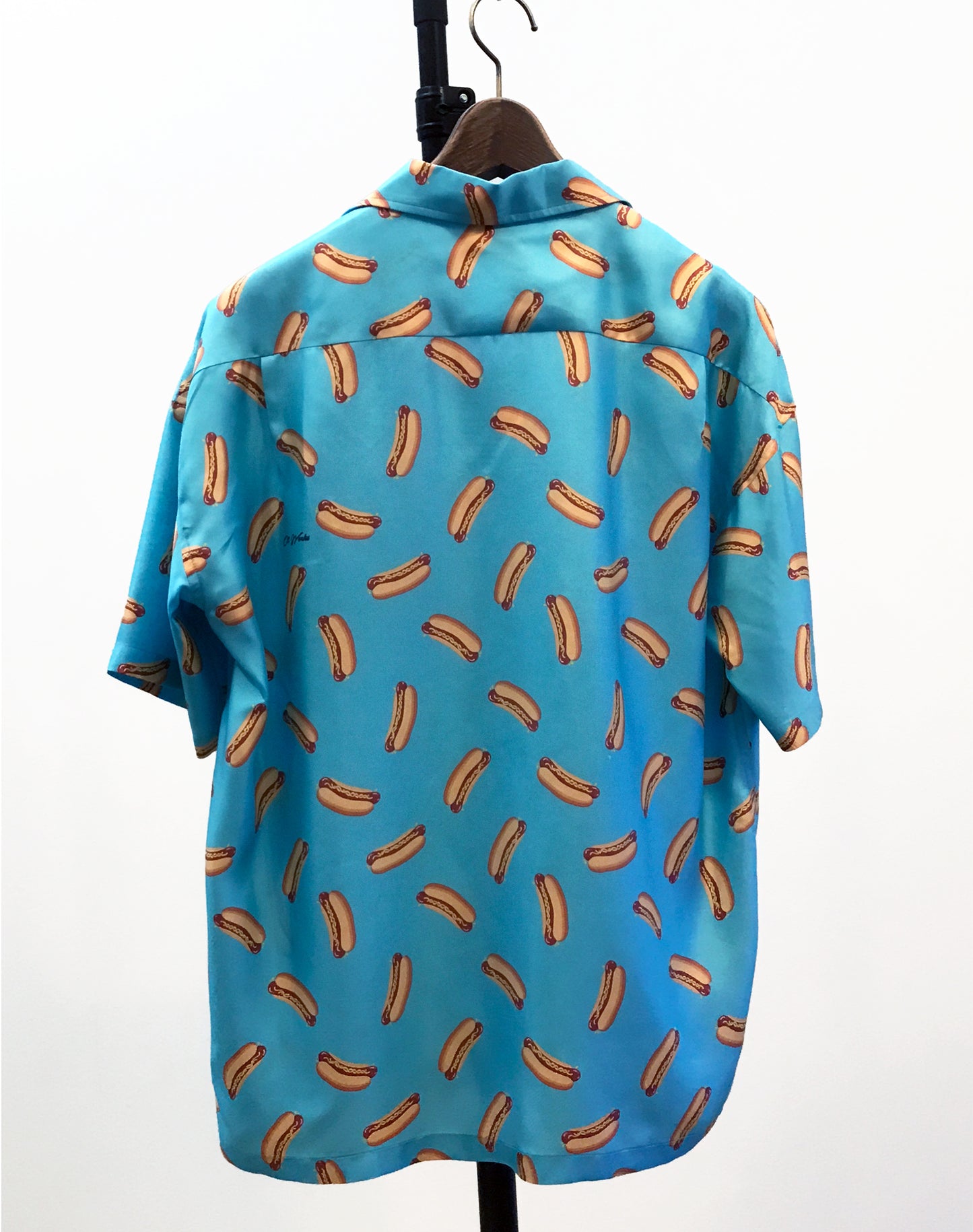 OTT19-01 SILK100%INKJET HOTDOG PRINT SHIRTS SKY