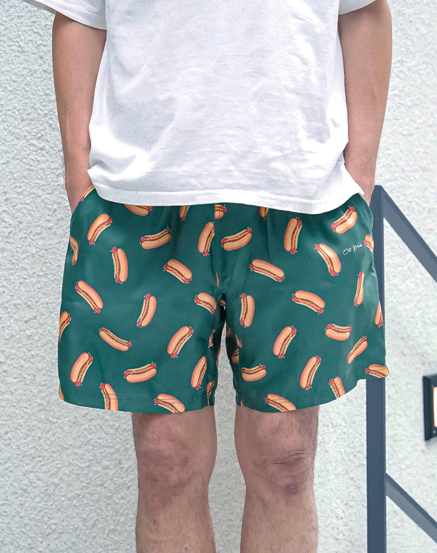 OTT19-09 SILK100%INKJET HOTDOG PRINT SHORTS