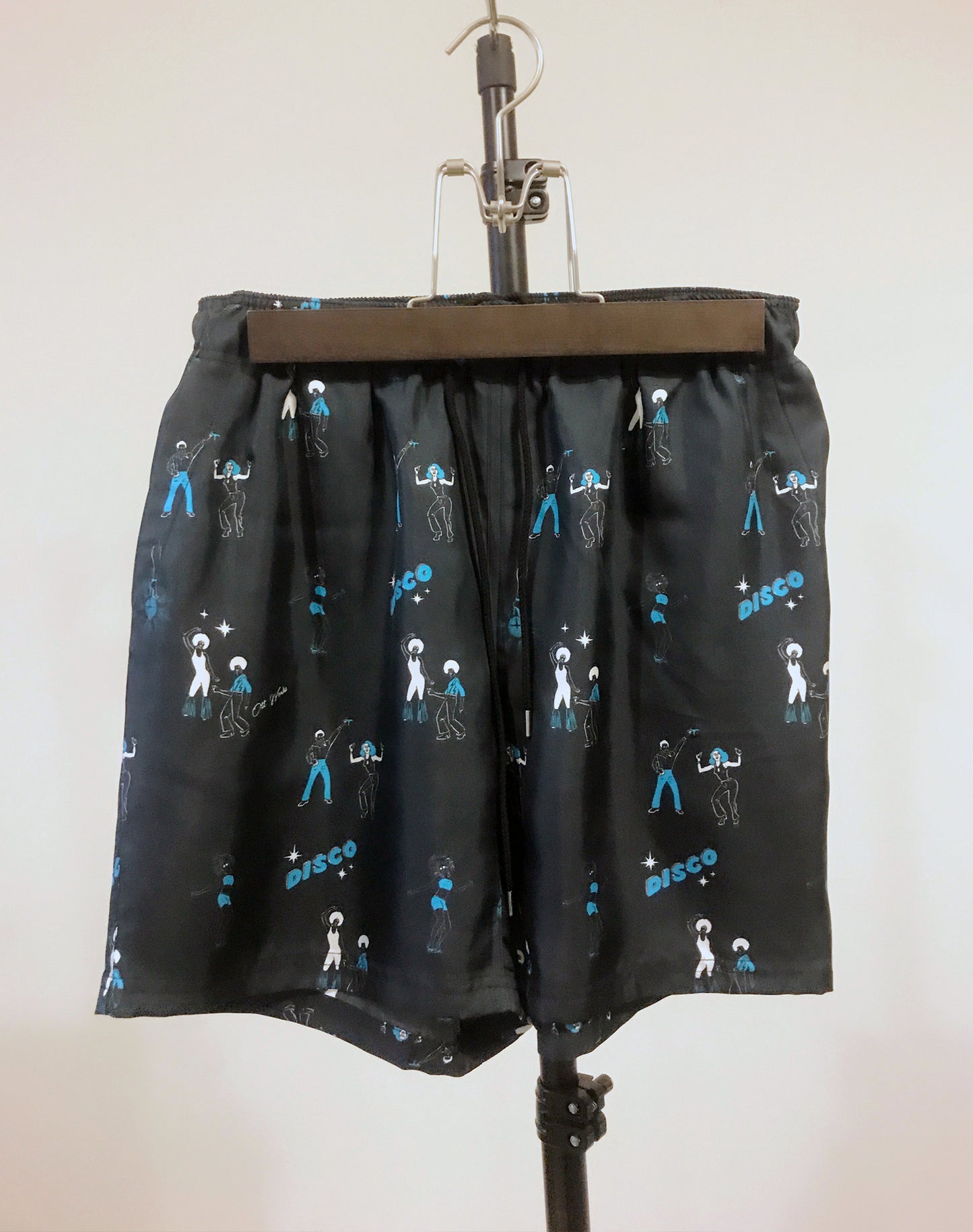 OTT19-10 SILK100%INKJET TSUYOSHI NIGAMUSHI ROCK&DISCO PRINT SHORTS