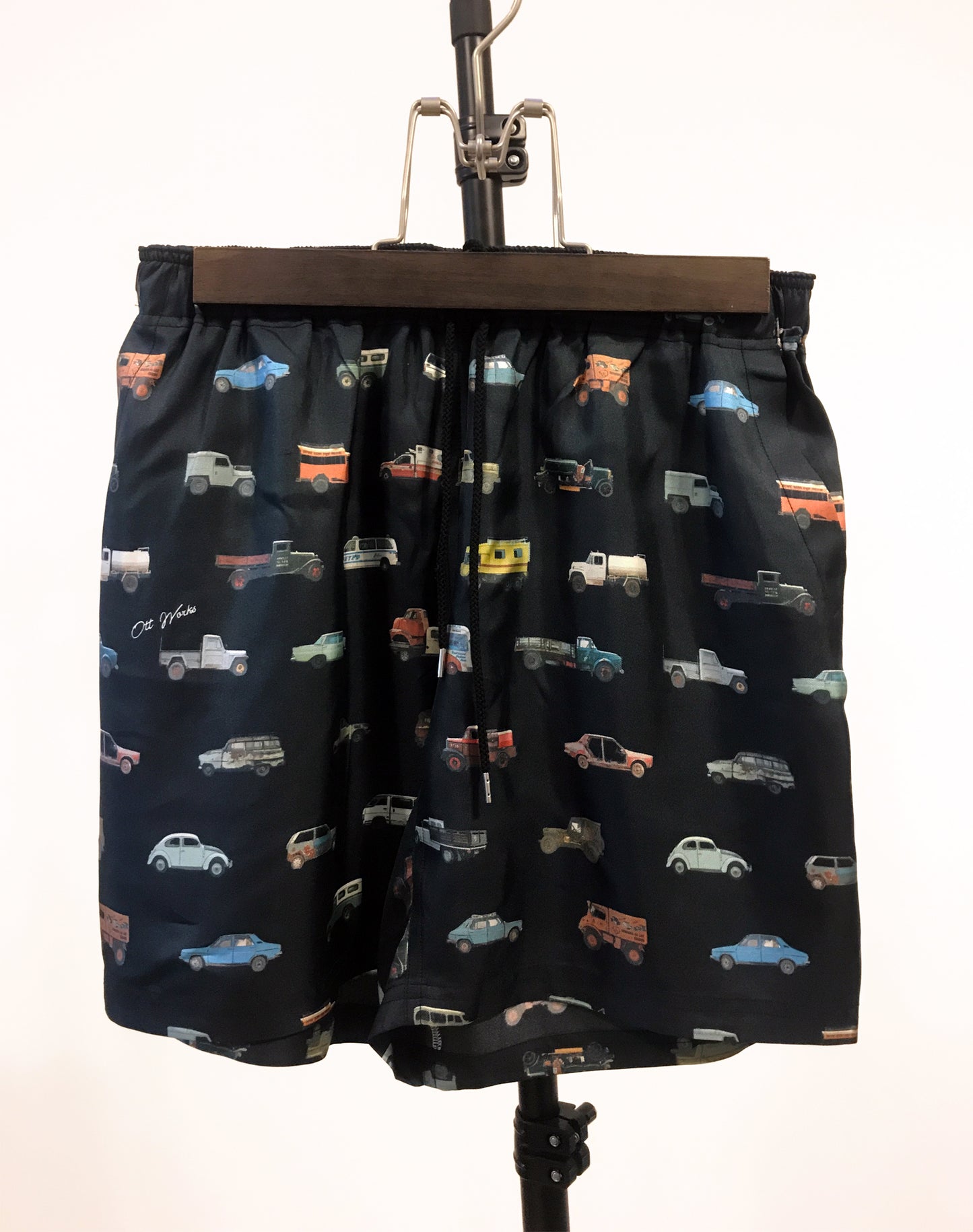 OTT19-11 SILK100%INKJET JUNKCAR PRINT SHORTS