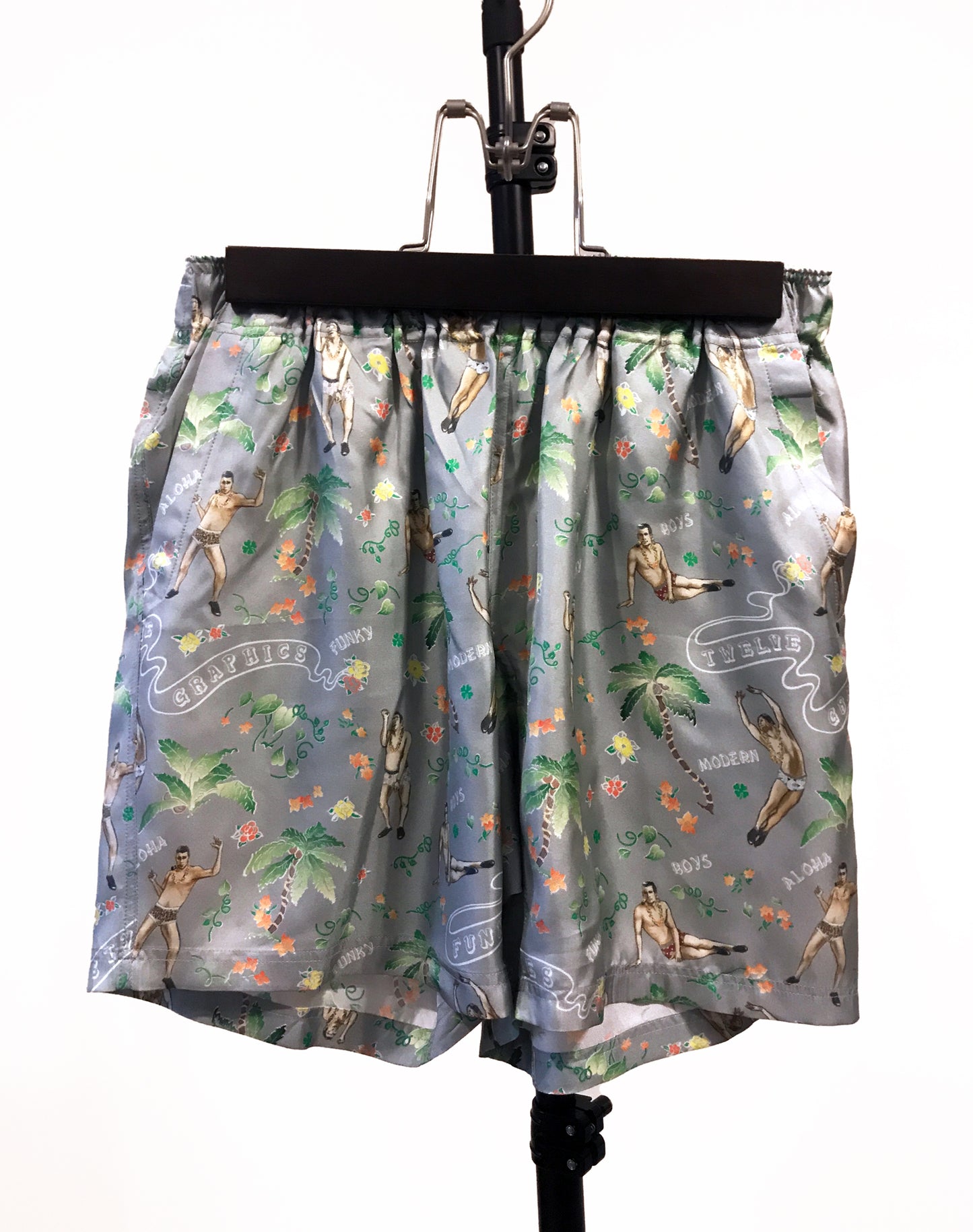 OTT19-14 SILK100%INKJET FUNKY MODERN BOYS PRINT SHORTS