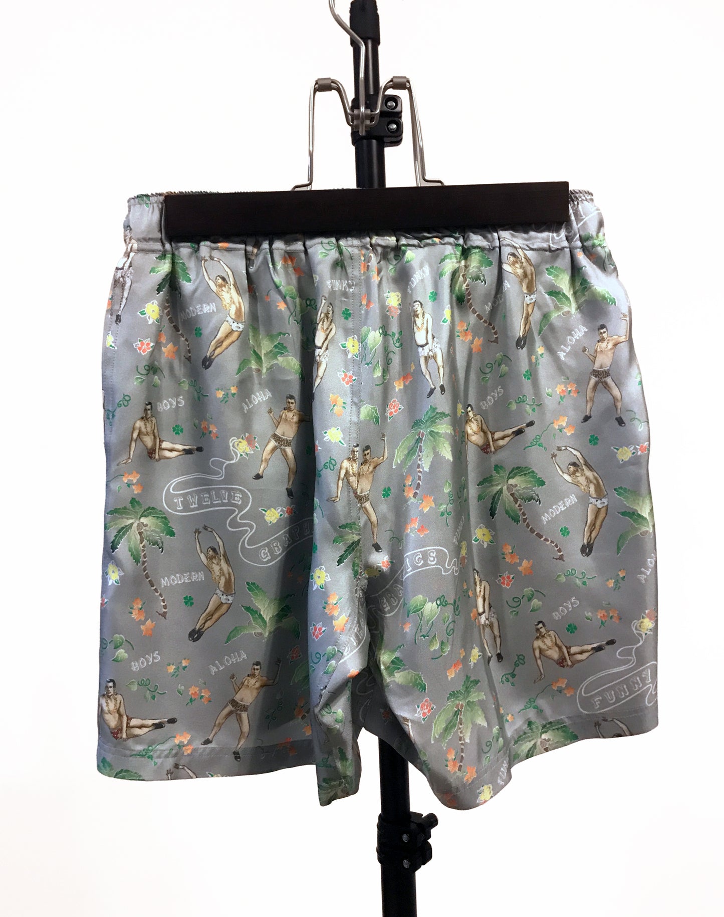 OTT19-14 SILK100%INKJET FUNKY MODERN BOYS PRINT SHORTS