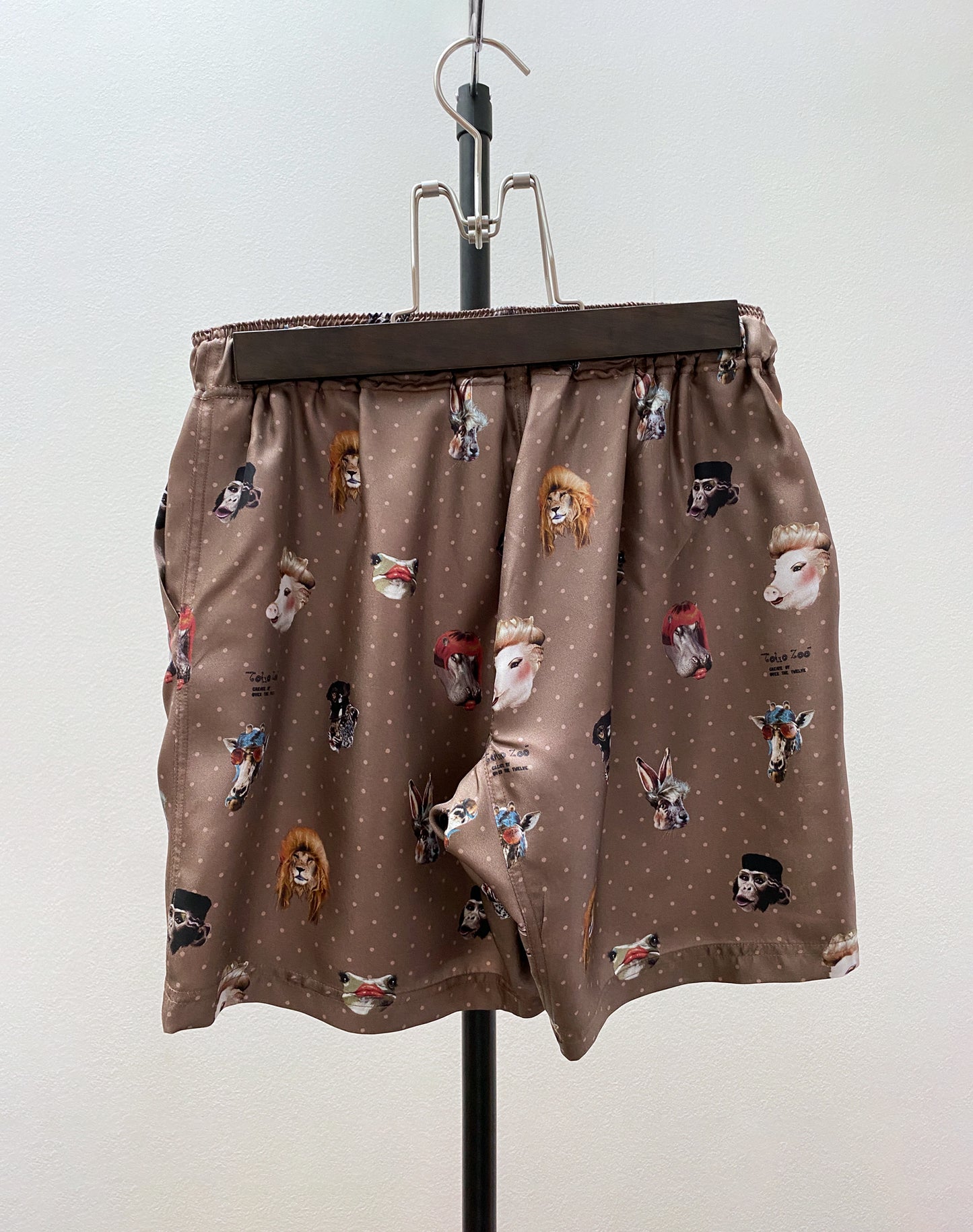 OTT21-17 TOKYO ZOO INKJET PRINT SILK100% SHORTS