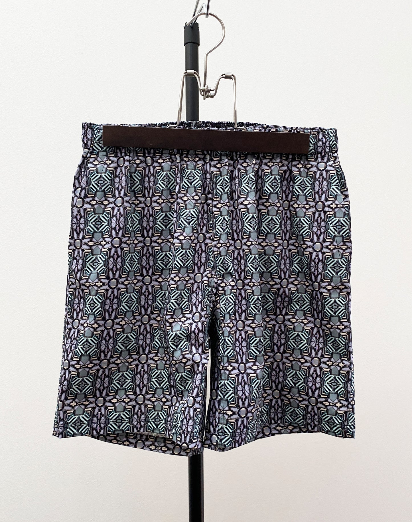 OTT24-07 AI3D GEOMETRIC Inkjet PRINT SHORTS